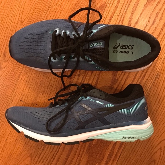 asics lightweight running shoes